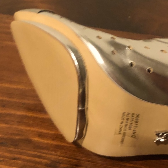 Victoria Secret Unique Angel Runway High Heel 👠 l Size 8B. NWOT. 4” Hee - Picture 9 of 11